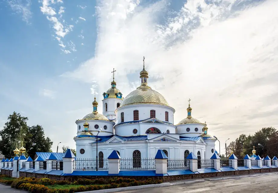 Церка Вознесіння в Ромнах