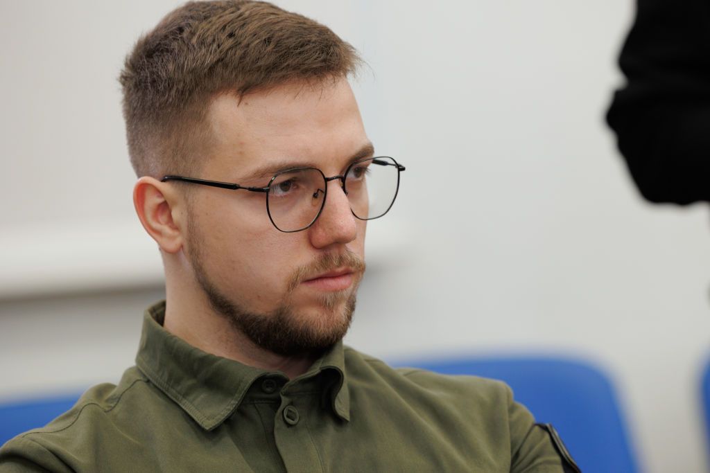 Співзасновник DeepState Роман Погорілий під час круглого столу «Медіа й армія: довіра, співпраця та відповідальність у воєнний час», 31 жовтня 2024 року, Київ. (Олег Пальчик / Global Images Ukraine / Getty Images)