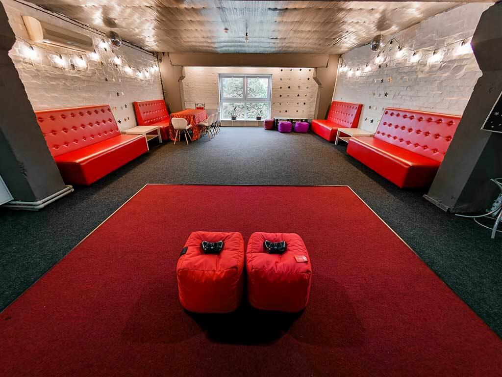 Стильний зал для приватних вечірок в Lounge Hall