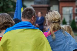 Опитування показує, що 67% поляків підтримують депортацію безробітних українських чоловіків