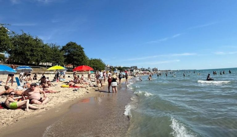 У Чорноморську провели аналіз морської води: чи можна безпечно пірнати