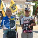У Миколаєві родичі зниклих без вісті військовослужбовців провели протестну акцію