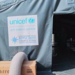 ЮНІСЕФ доставив в Одесу чотири сучасні швидко встановлювані намети для сімей з дітьми