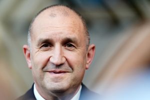 «Болгарія не має там бути» — прем’єр-міністр Радев, який сумнівається в Україні, виходить із Коаліції готових