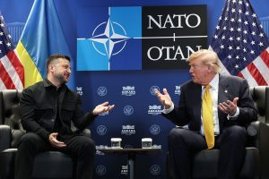 «Зробіть їх самі»: Трамп дозволяє Зеленському виробляти ракети Patriot