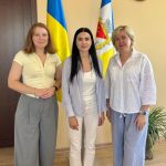 Катерина Татаринцева та Альона Неруца провели робочу нараду з головою New Strategy Center Ukraine Катериною Дадіверіною