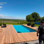 В Одеській області 80 військових зводили командиру житло з басейном