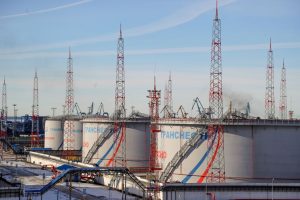 Останні новини війни в Україні: Україна повідомляє про удари по порту Усть-Луга в Росії, пошкоджені 2 переробні підприємства
