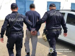 В Одеській області судитимуть 20‑річного чоловіка, який посягнув з викруткою після вживання алкоголю