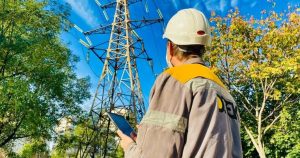 Після атаки 9 серпня в Одеській області триває відновлення світла — енергетики повернули електропостачання для 128,4 тис. домогосподарств