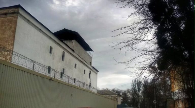 Екс-керівника Сімферопольської в’язниці визнали винним у держзраді