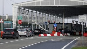 Асистента судді з Одеси притягнули до відповідальності за спробу виїзду з фальшивим паспортом