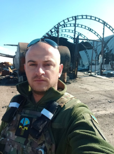 Ветеран, який прослужив майже три роки, запустив автомийку самообслуговування у Південному