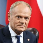Туск попереджає про «дуже активні дії» Росії в наступні місяці після ударів поблизу кордону з Польщею