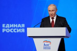 Правляча партія Путіна готова оголосити про перемогу на виборах до парламенту Росії