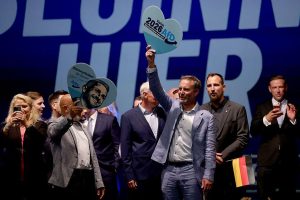 Правопропулістська проросійська партія Німеччини близька до здобуття більшості на важливих регіональних виборах