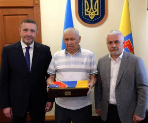 Від вантажника до директора Одеського порту: Микола Павлюк став новим Почесним громадянином Одещини