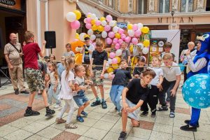 В Одесі розпочався масштабний благодійний фестиваль «Осінній бал у Пасажі»
