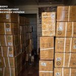 Правоохоронці розкрили великий канал підробки брендових товарів, які шахраї збували на одеському Сьомому кілометрі