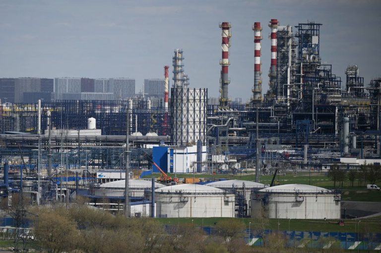Останні новини війни в Україні: потужність нафтопереробки Росії знижується через наслідки ударів по Москві